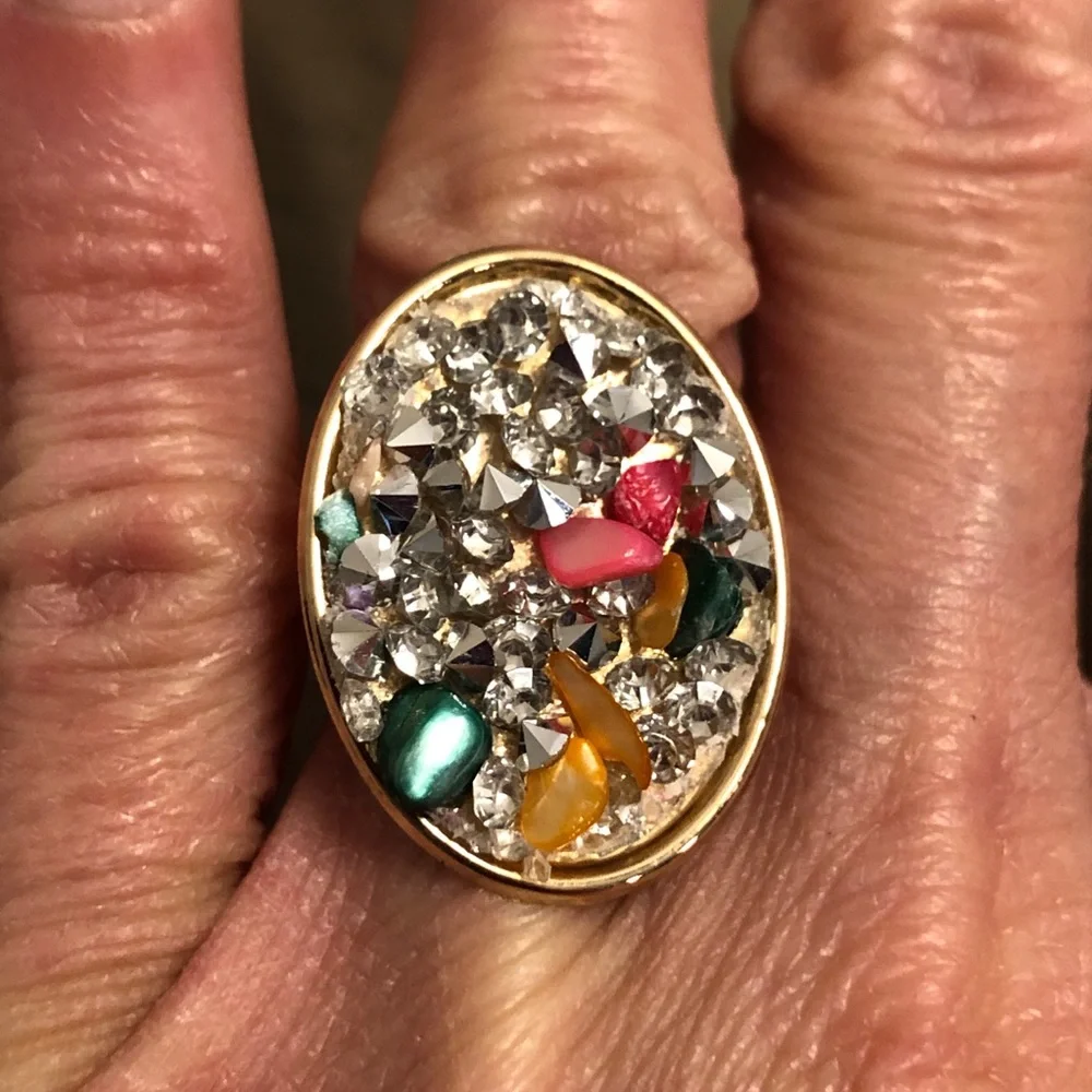 Elegant Gold Tone and Multicolor Faux Gemstone Ring